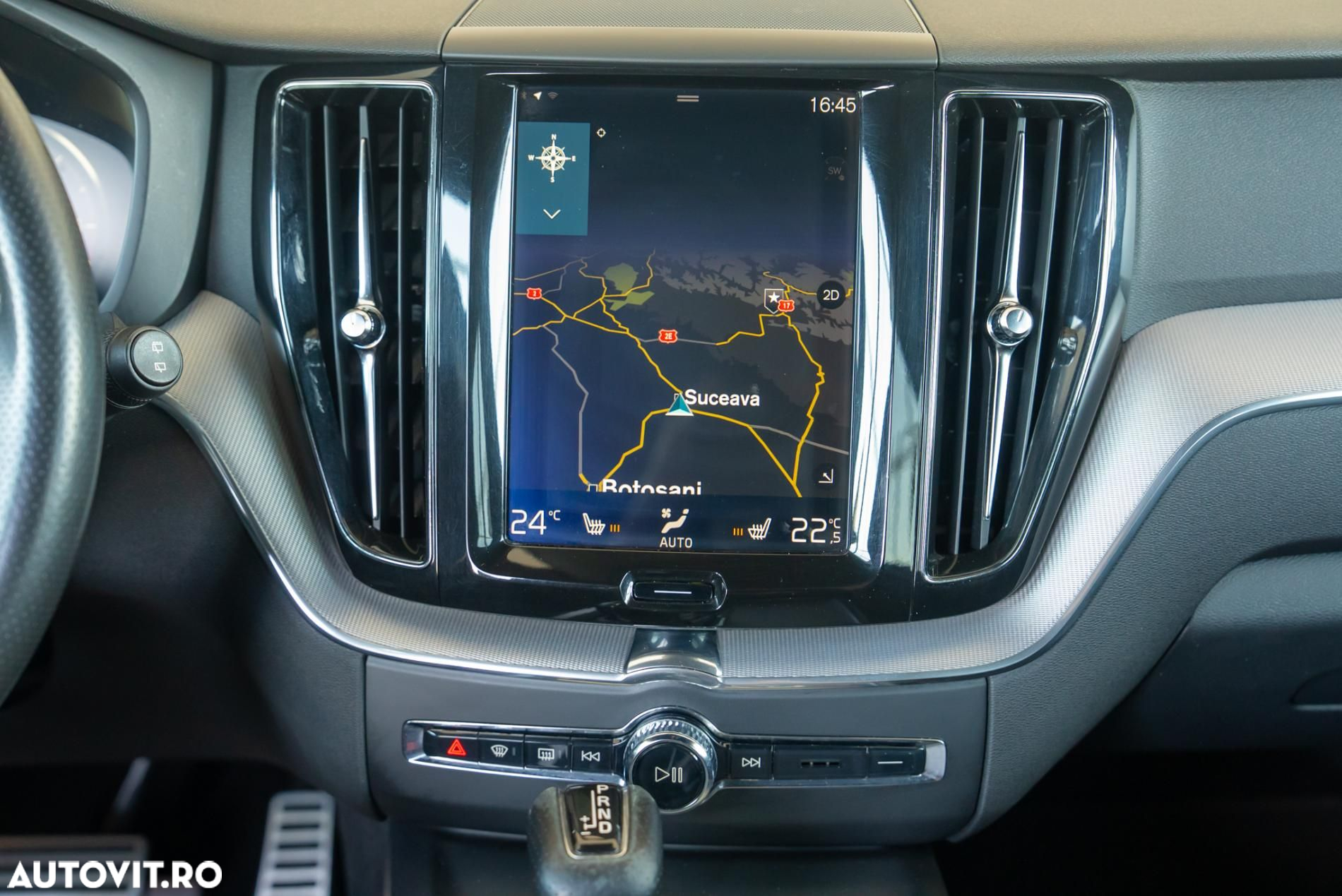 Volvo XC 60 D5 AWD R-Design - 15