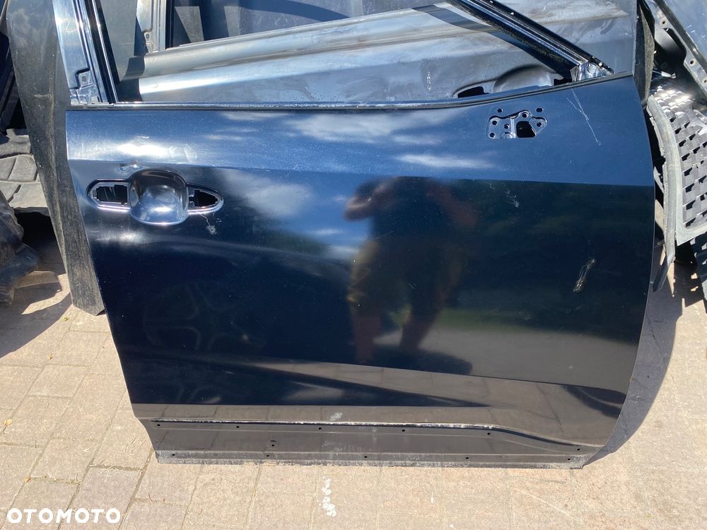 DRZWI PRZOD  PRAWE TOYOTA RAV4 5 V 19-BD ORG