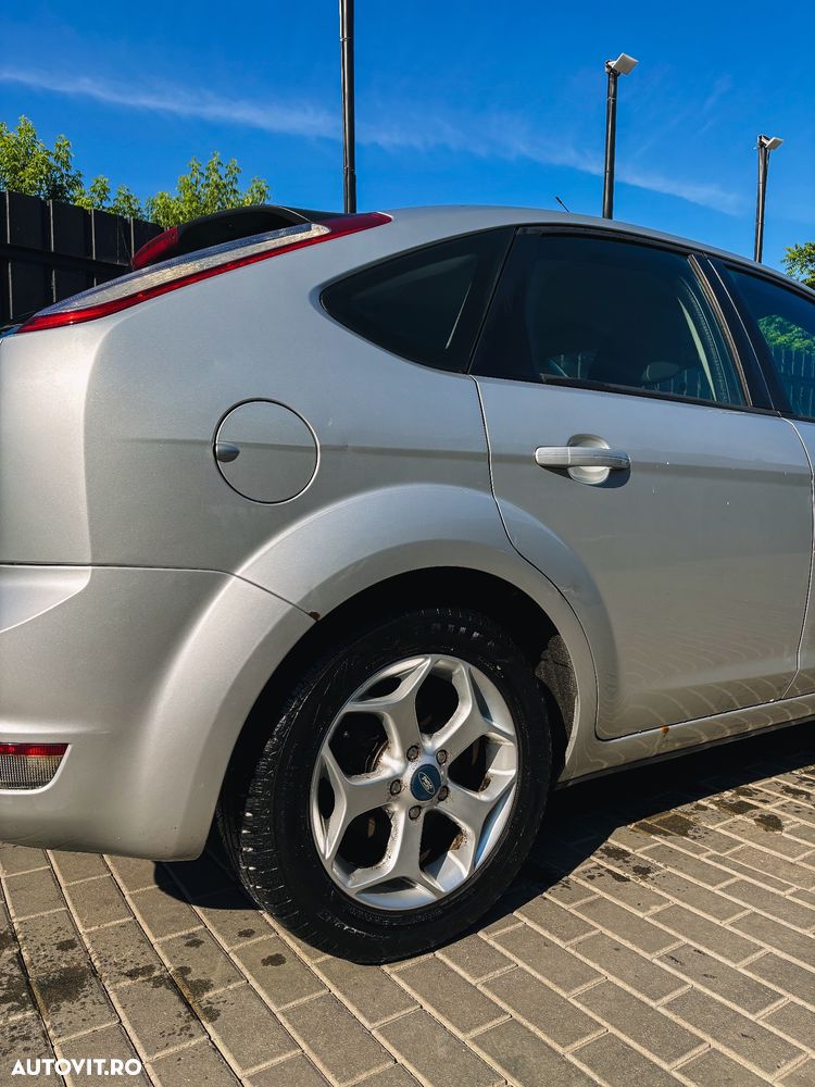 Ford Focus 1.6 Trend - 4
