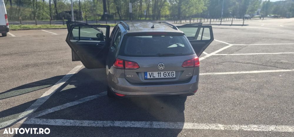 Volkswagen Golf 1.6 TDI BlueMotion Technology DSG Comfortline - 6