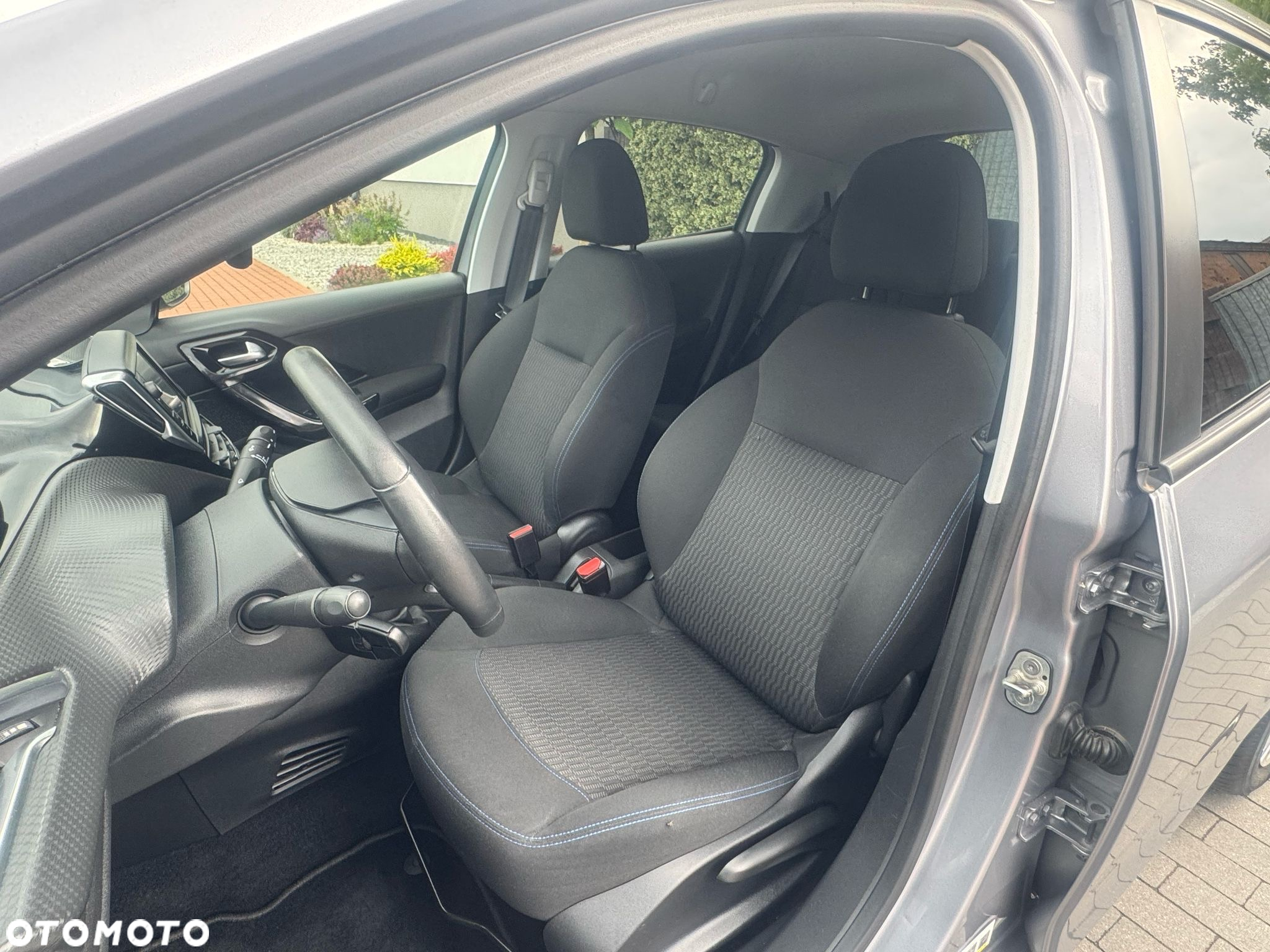 Peugeot 208 PureTech 82 Stop & Start Signature - 13