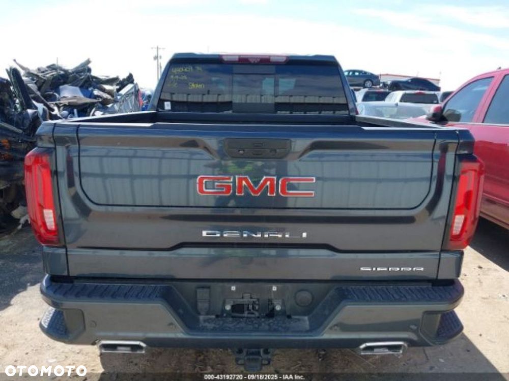 GMC Sierra - 6