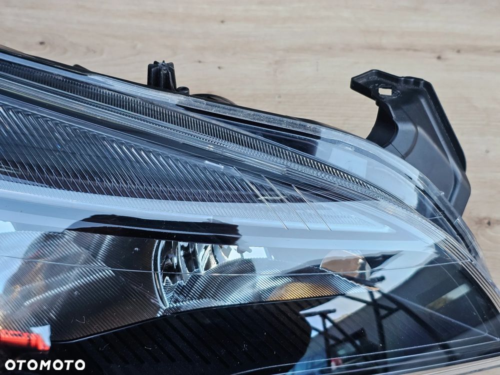LAMPA PRAWA PRZEDNIA PRAWY PRZÓD OPEL ASTRA J CIEMNA !!!Z LED!!! 100% OK EUROPA BARDZO ŁADNA - 3