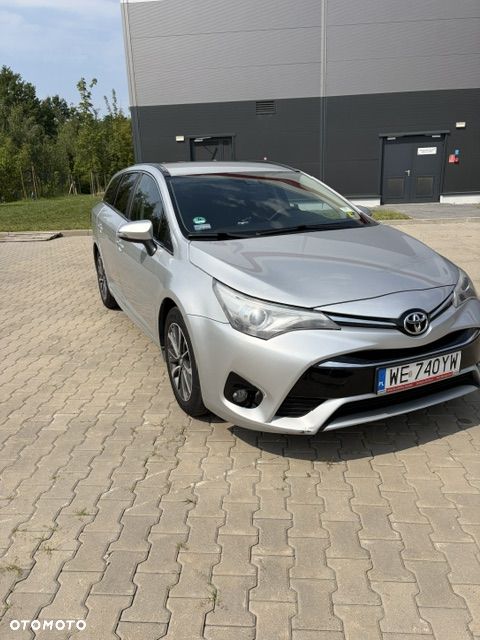 Toyota Avensis 2.0 D-4D Selection - 2