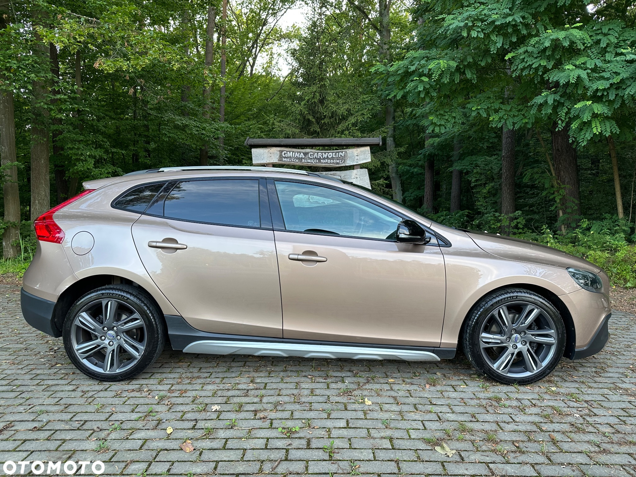Volvo V40 Cross Country D2 Summum - 6