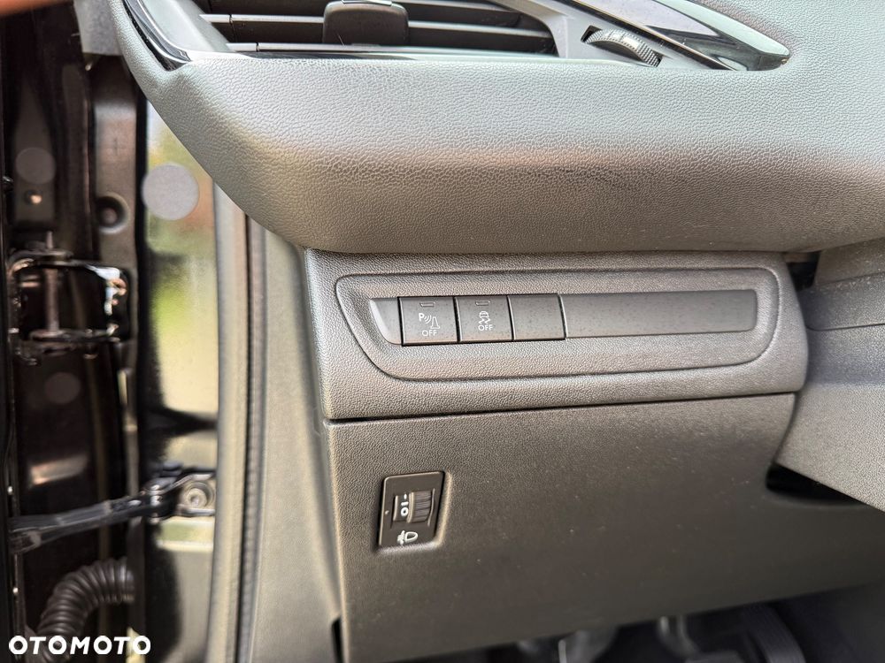 Peugeot 208 1.2 PureTech GPF Allure S&S - 26