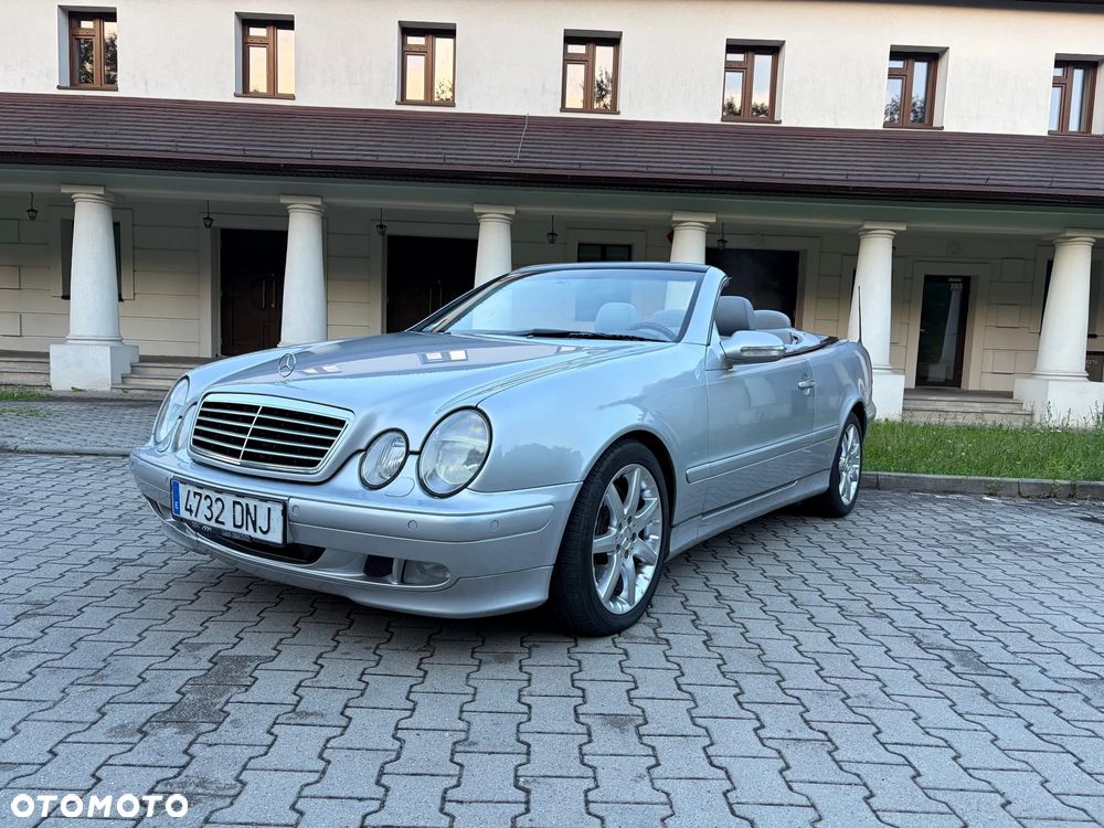 Mercedes-Benz CLK - 4