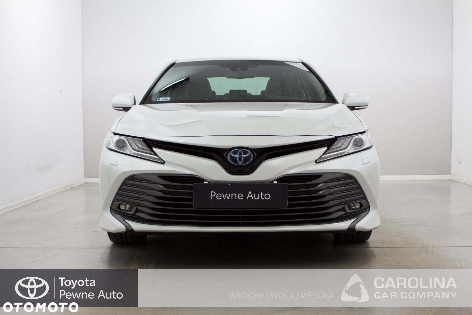 Toyota Camry - 21