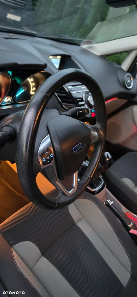 Ford Fiesta 1.0 EcoBoost Titanium ASS - 37