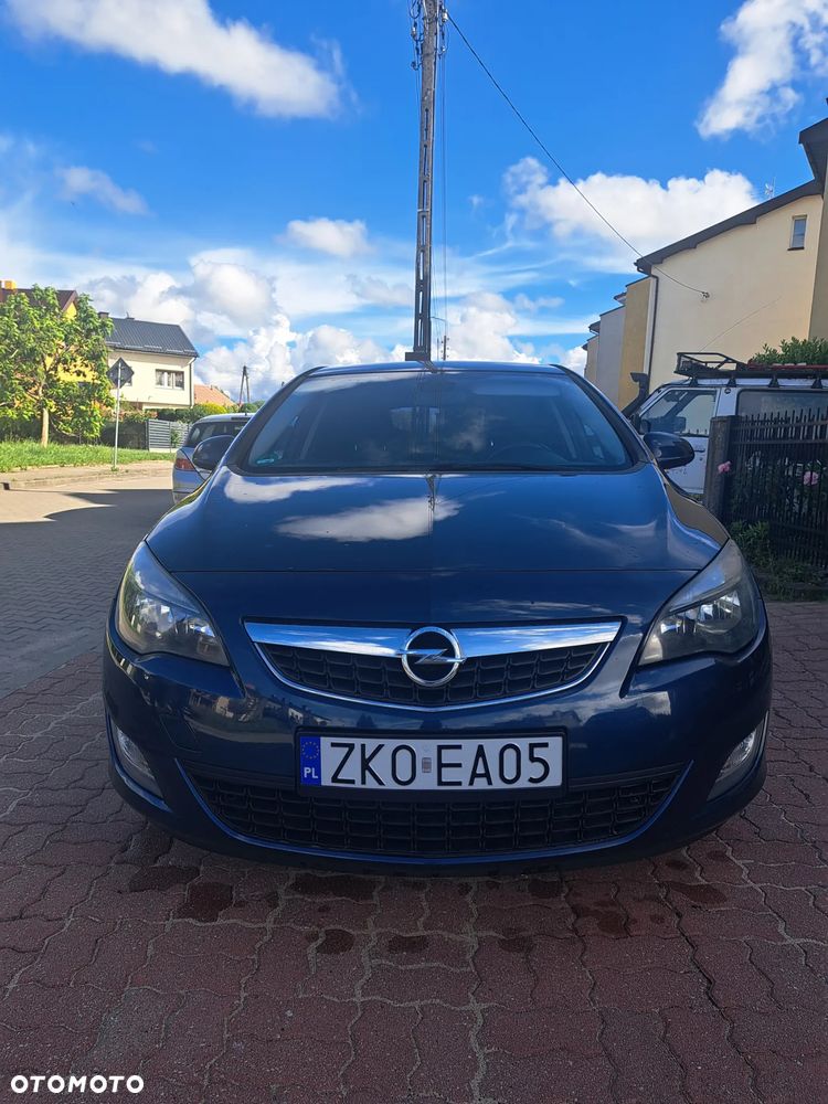 Opel Astra 1.6 T Enjoy - 1