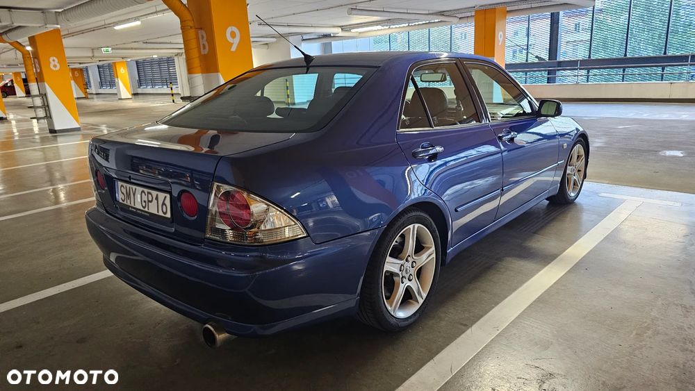 Lexus IS 200 Prestige - 5