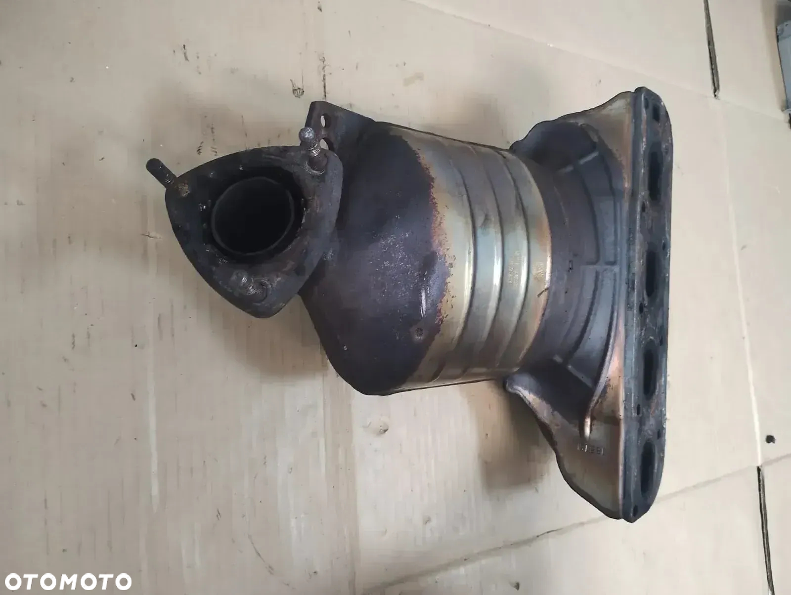 OPEL CORSA E 1.4 KATALIZATOR KOLEKTOR WYDECHOWY 25195105 - 5