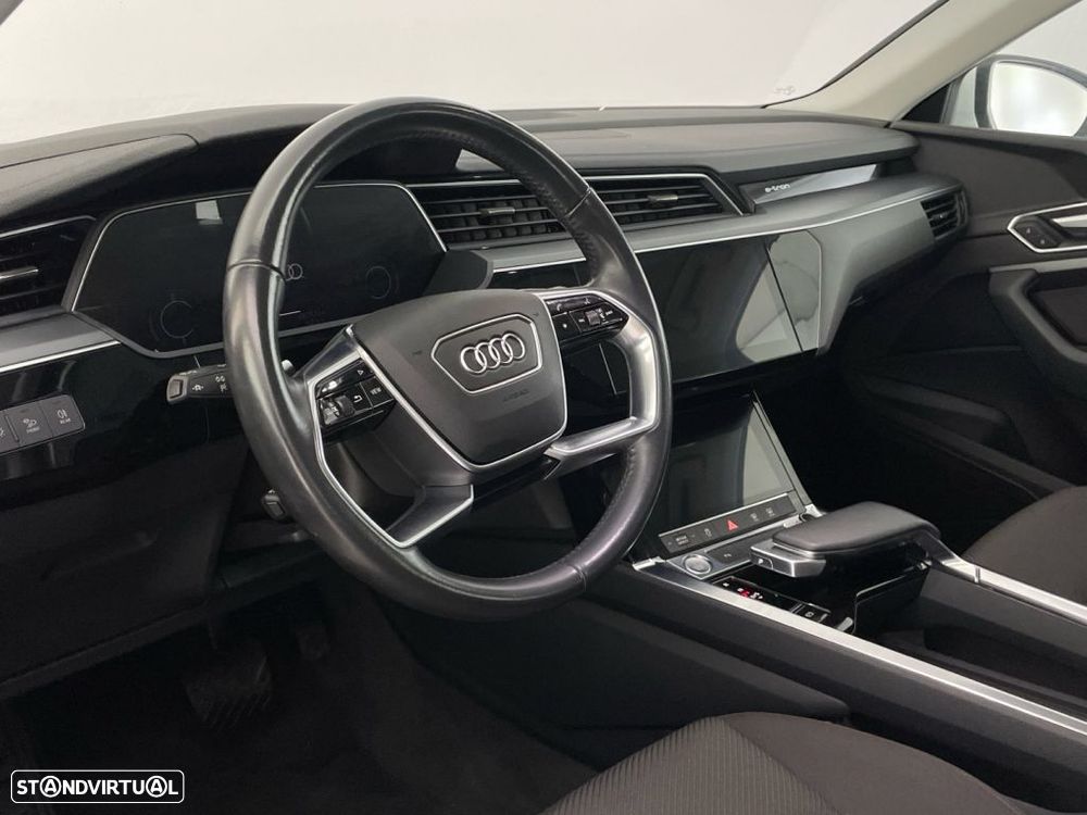 Audi e-tron 55 quattro Advanced — fotografia 16
