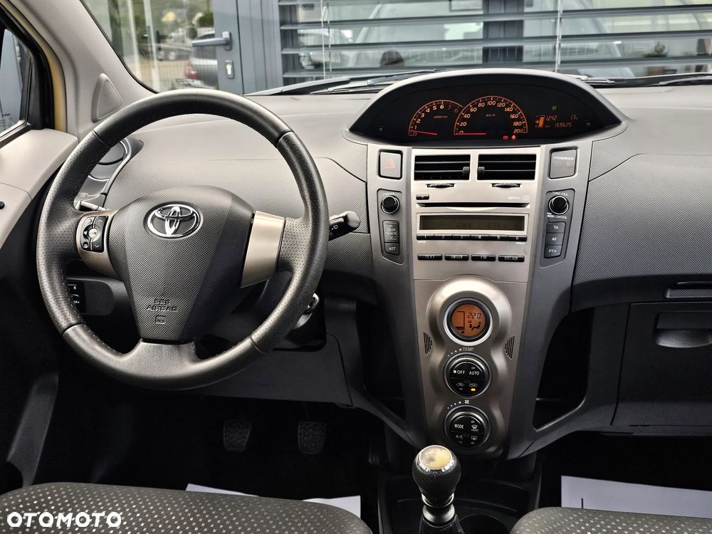 Toyota Yaris 1.33 Luna - 9
