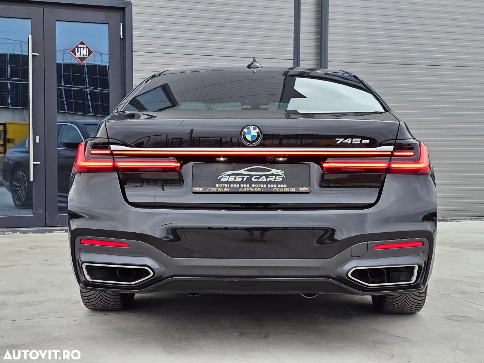 BMW Seria 7 745e - 10
