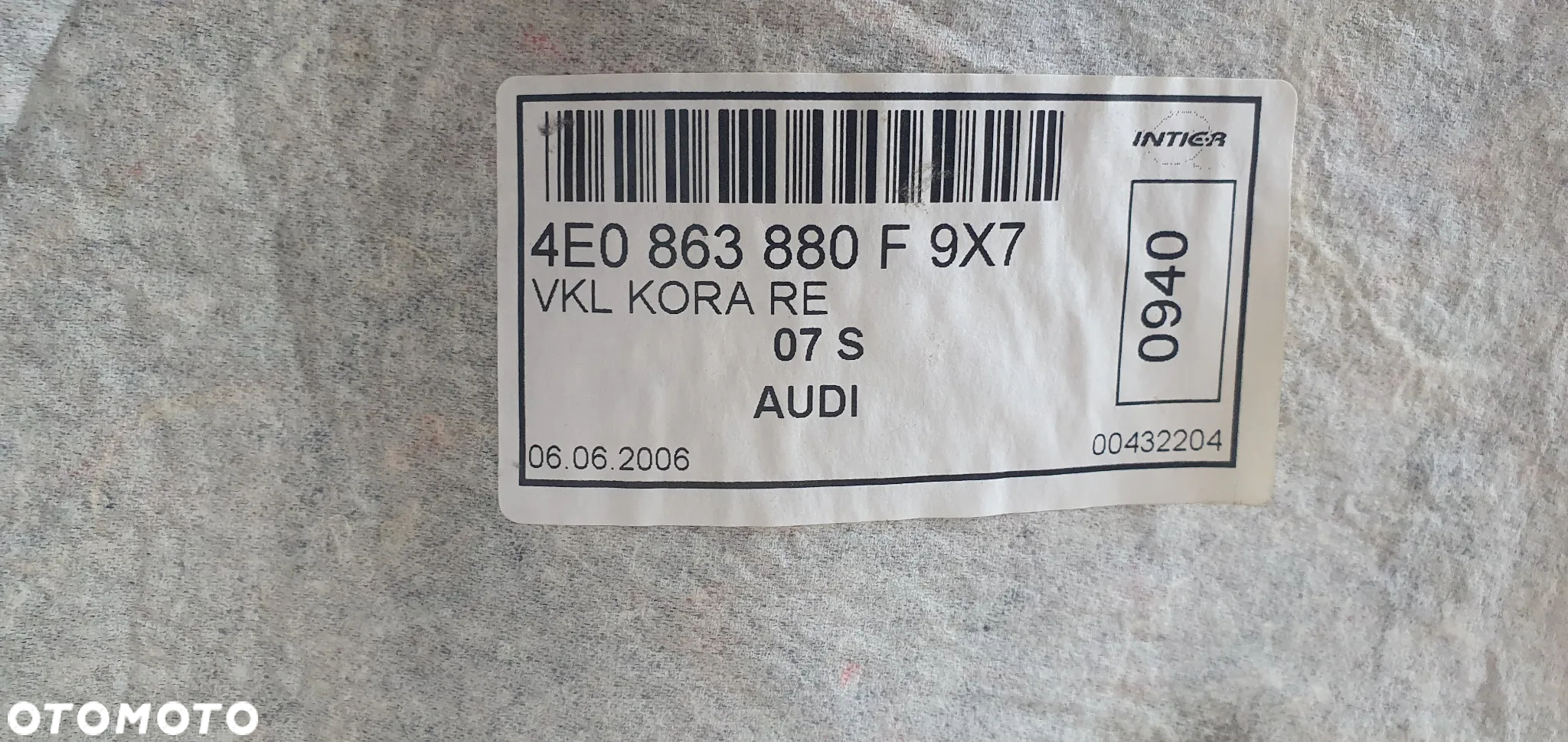 Boczek tapicerka bagażnika prawy tył Audi A8 D3 4E0863880F - 7