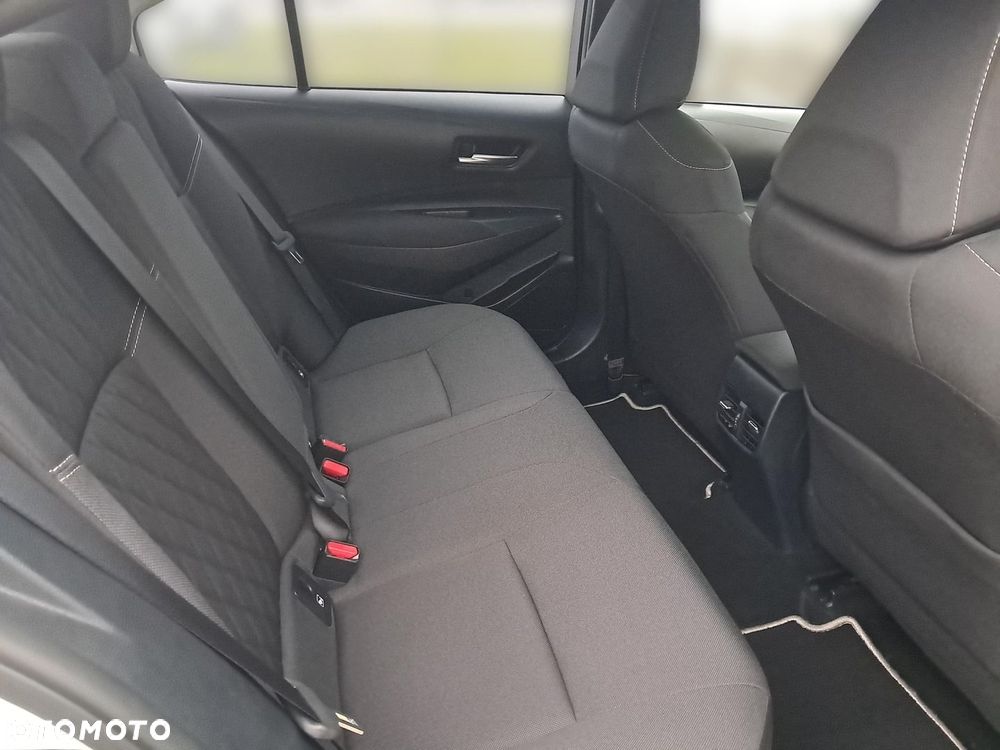 Toyota Corolla 1.8 Hybrid Comfort - 12