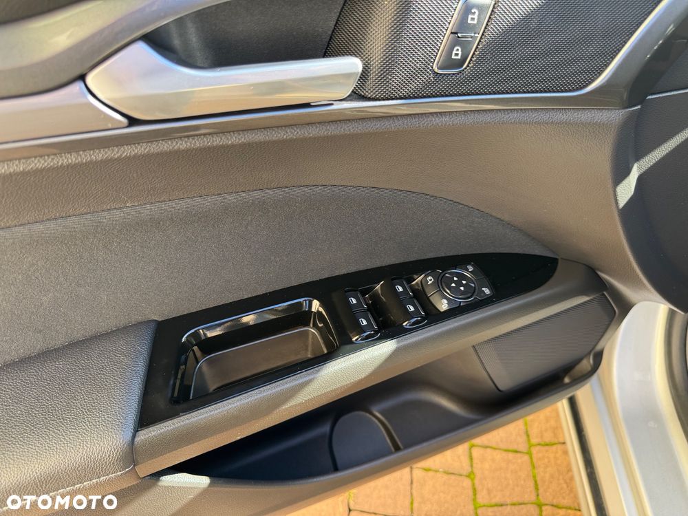 Ford Mondeo 2.0 Start-Stopp CVT - 19