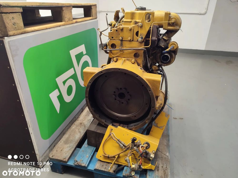 Silnik Caterpillar 3054 DIT - 8