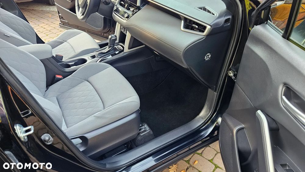 Toyota Corolla Cross 2.0 Hybrid Comfort AWD - 25