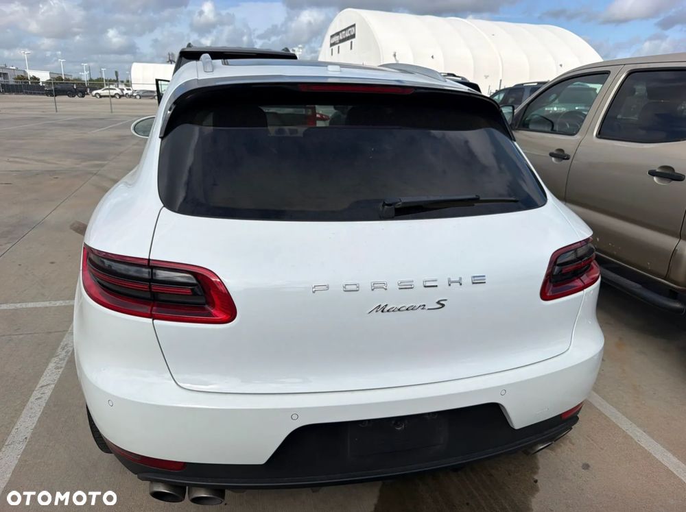 Porsche Macan - 4