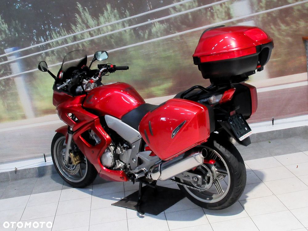 Honda CBF - 8