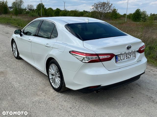 Toyota Camry 2.5 Hybrid Executive CVT - 4