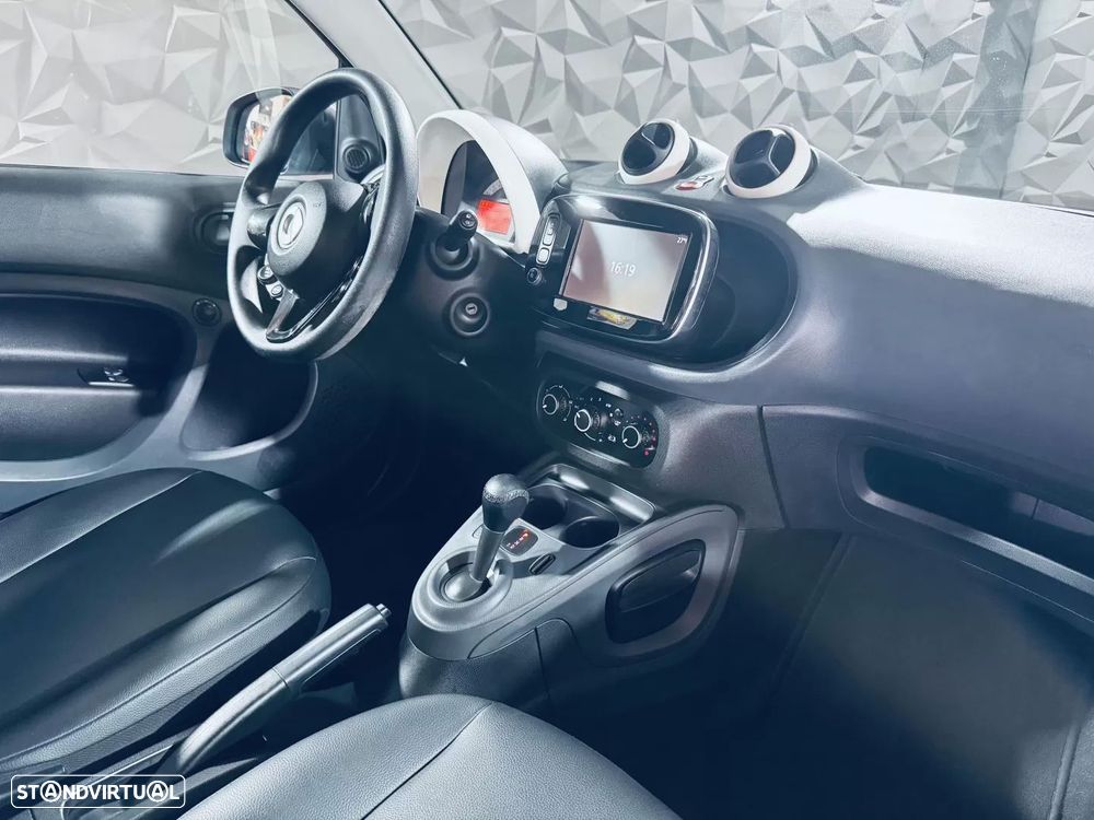 Smart ForTwo Coupé 1.0 mhd Pulse 71 Softouch - 22