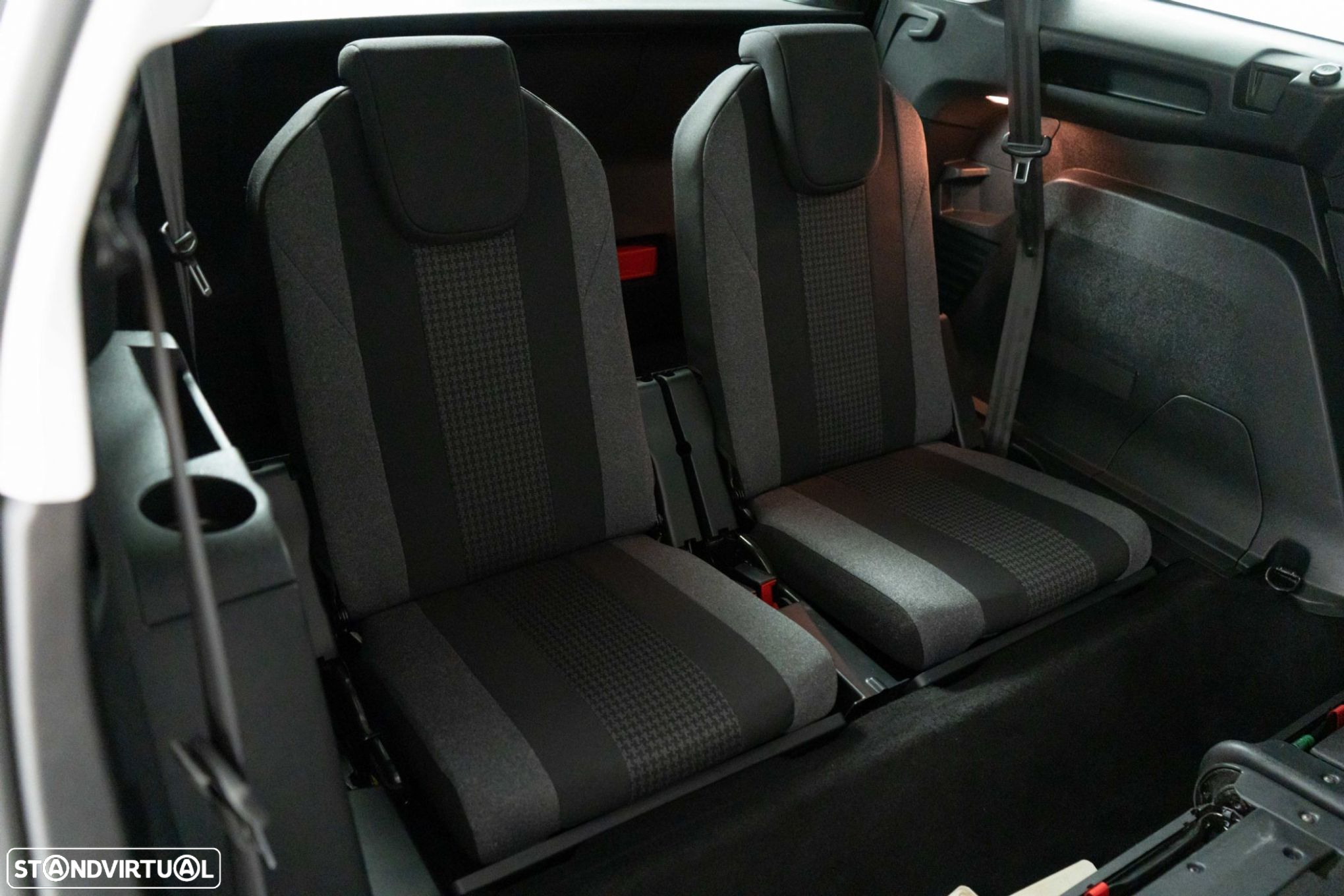 Peugeot 5008 1.2 PureTech Allure EAT6 - 11