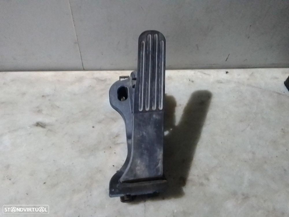 Pedal Acelarador Volkswagen Golf Vi Van (5K1_) - 1