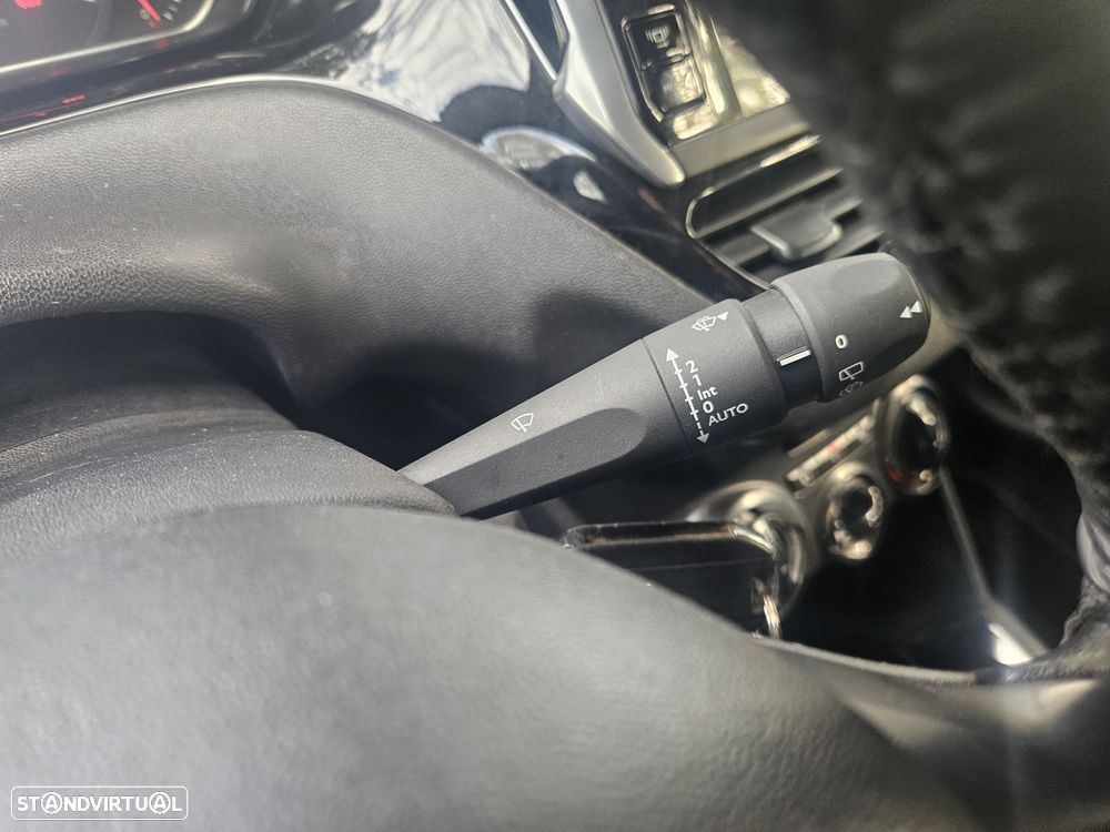 Peugeot 208 1.4 HDi - 20