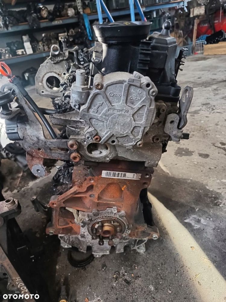AUDI SEAT VW 1.6 TDI CAY SILNIK SŁUPEK - 4