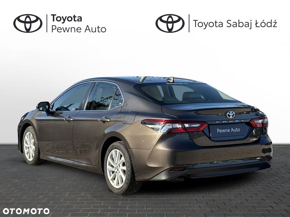Toyota Camry 2.5 Hybrid Comfort CVT - 3
