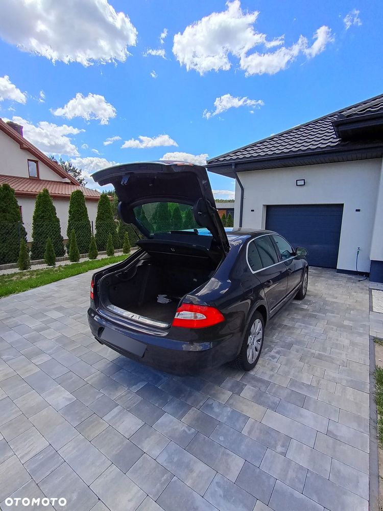 Skoda Superb 2.0 TDI Elegance - 3