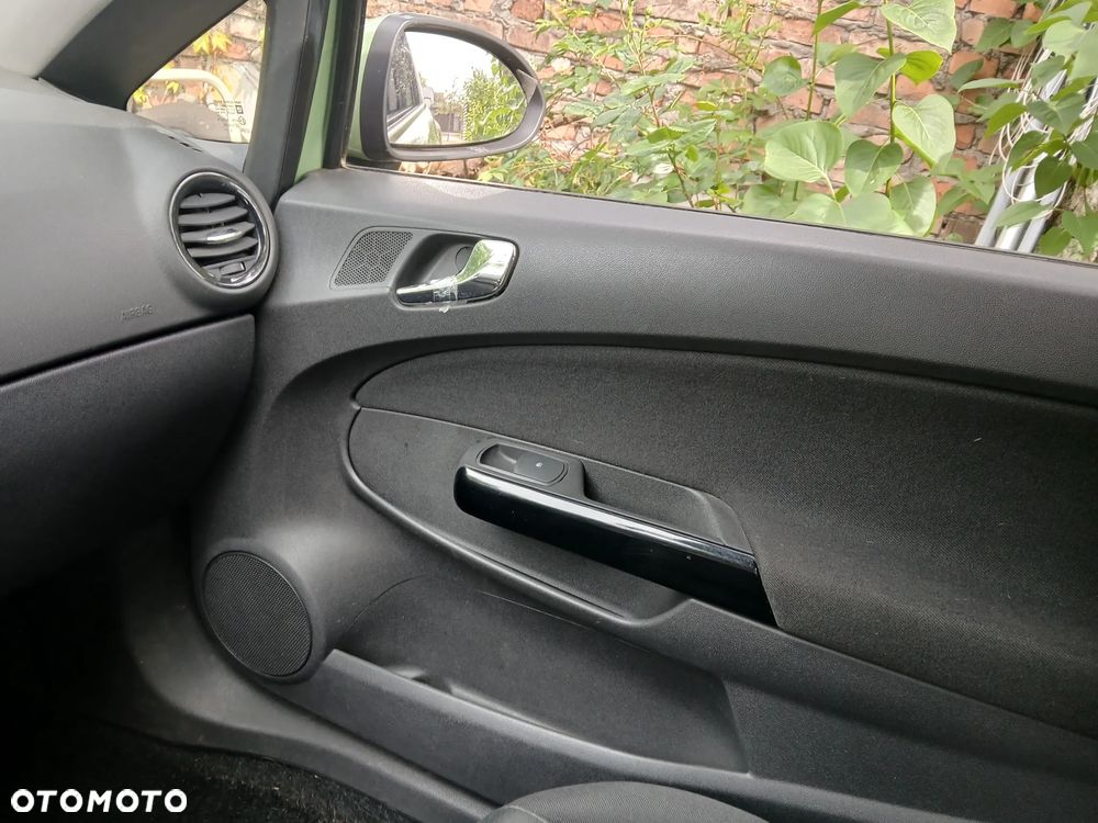 Opel Corsa 1.2 16V 111 - 14
