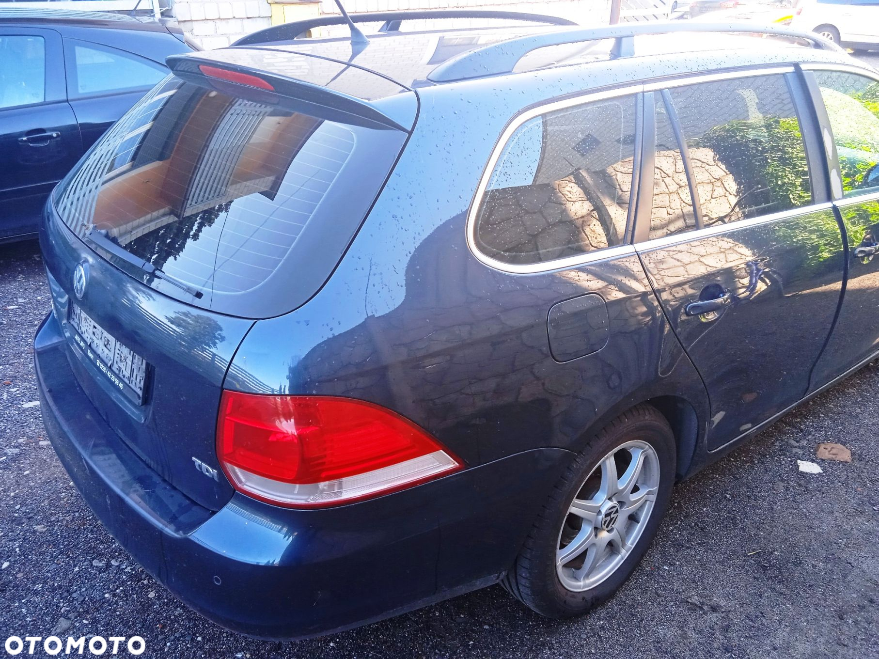 Na części VW Golf V kombi 1.9 TDI lakier LC5F silnik BLS skrzynia JCR - 2