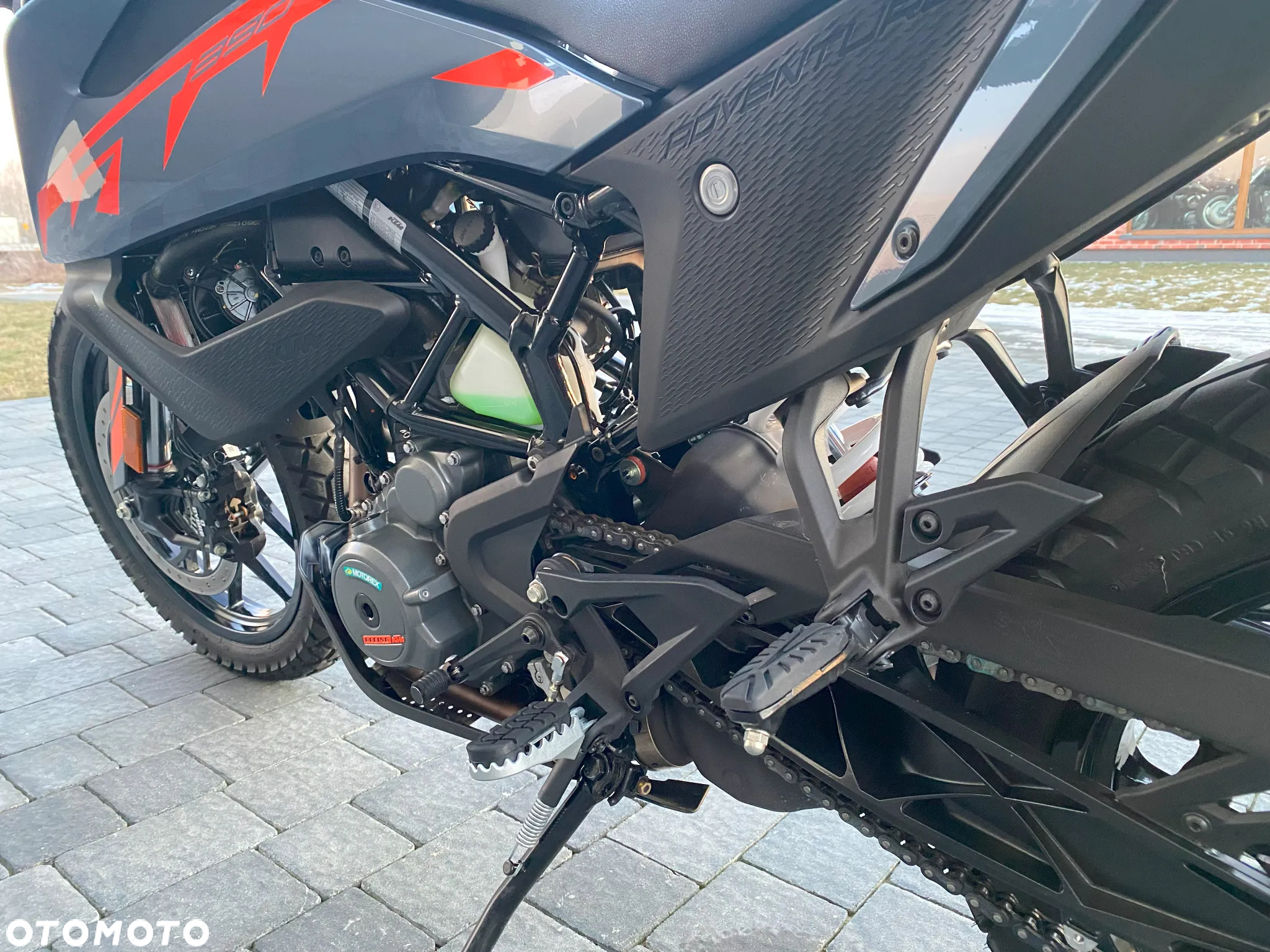 KTM Adventure - 16