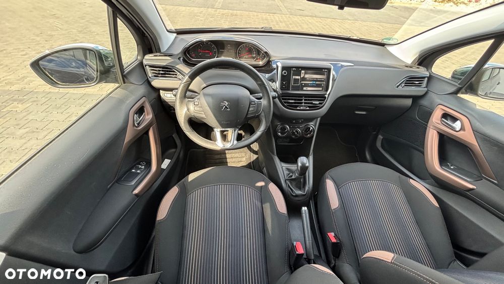 Peugeot 208 1.2 VTi Style - 9