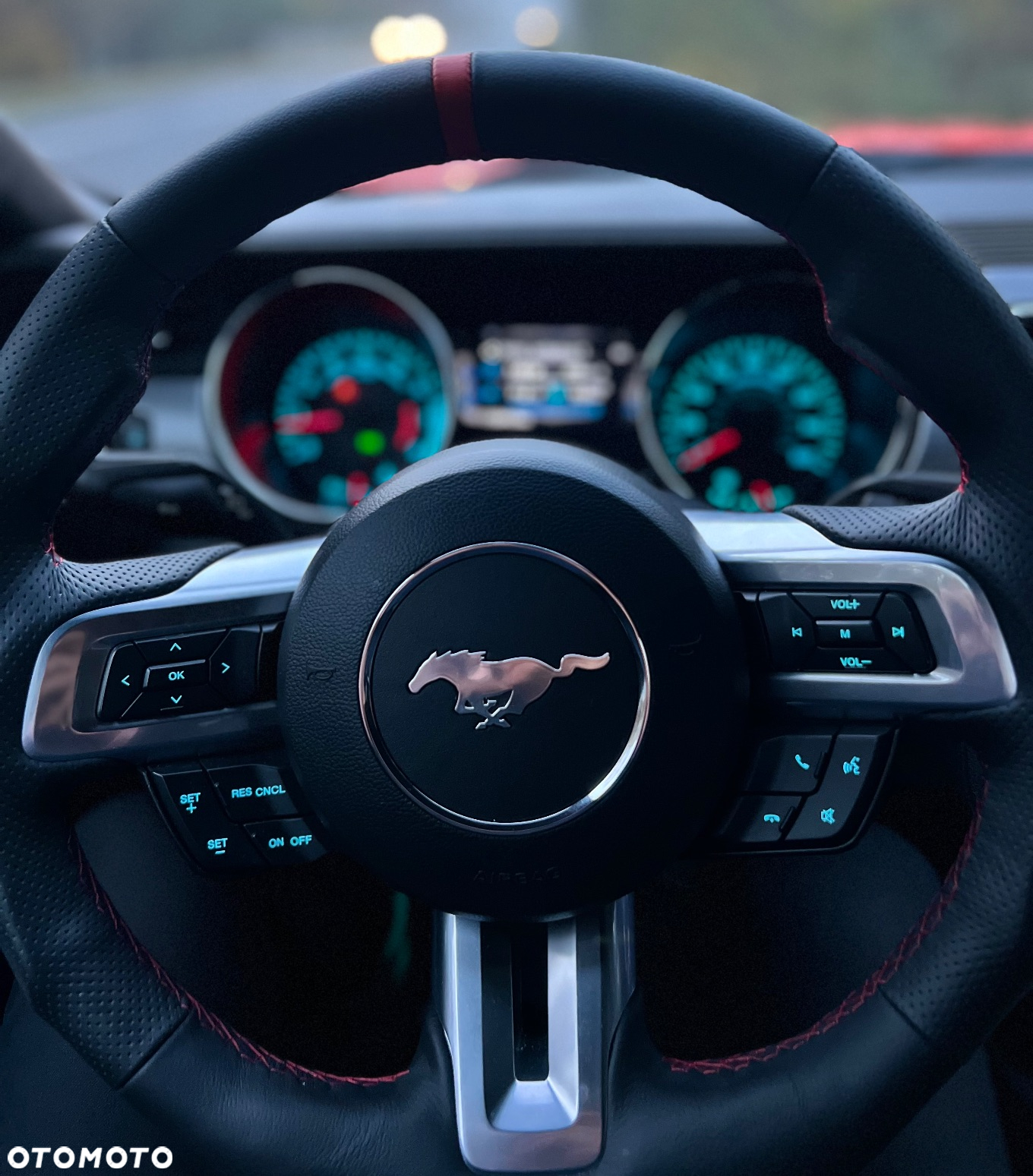Ford Mustang 5.0 V8 GT - 7