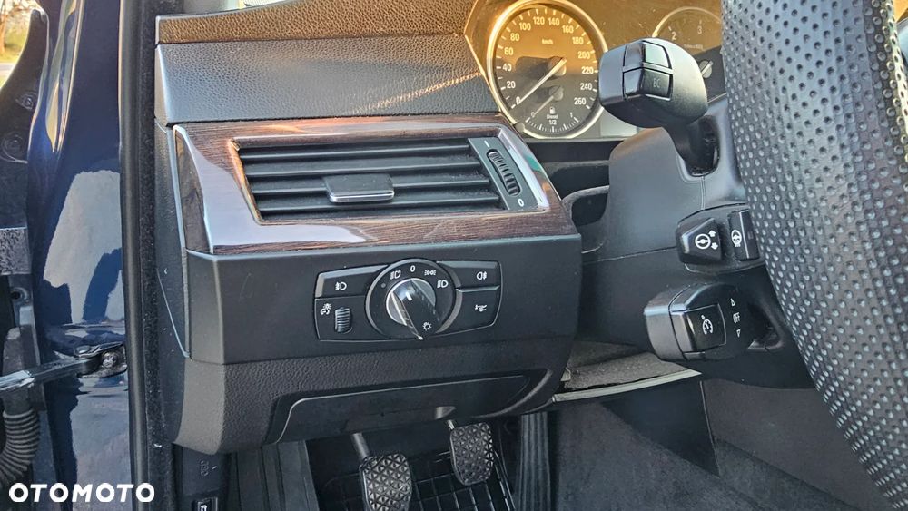 BMW Seria 5 530d - 14