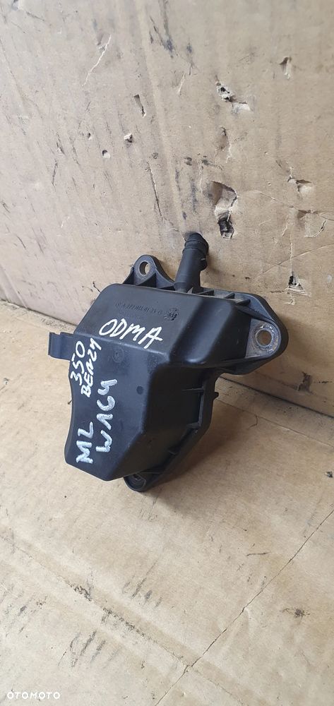 Odma separator oleju Mercedes ML W164 3.5 CDI A2720160134 - 4