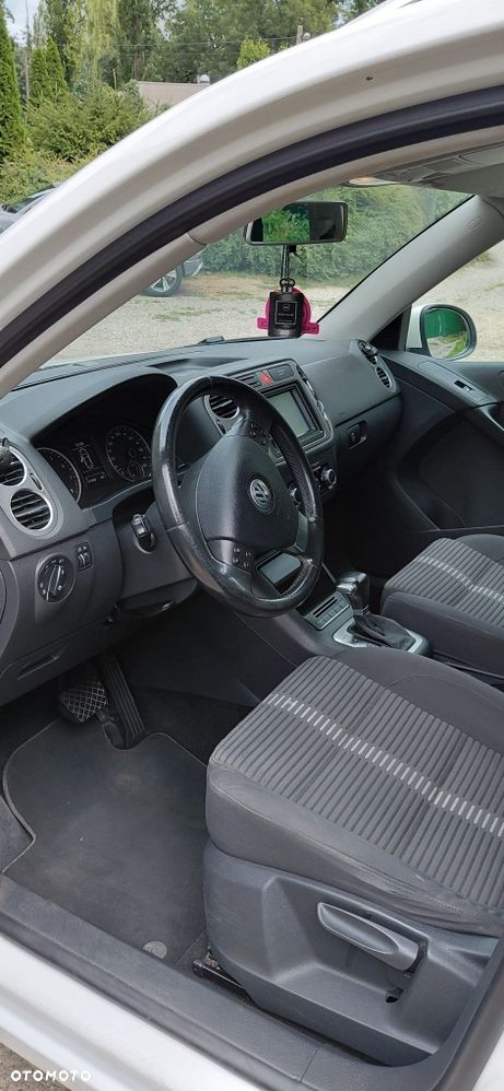 Volkswagen Tiguan - 5
