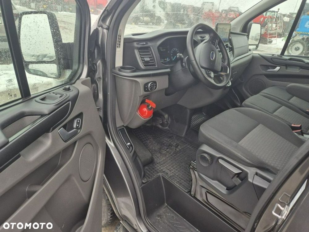 Ford Transit Custom - 11