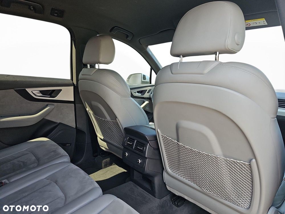 Audi Q7 - 29