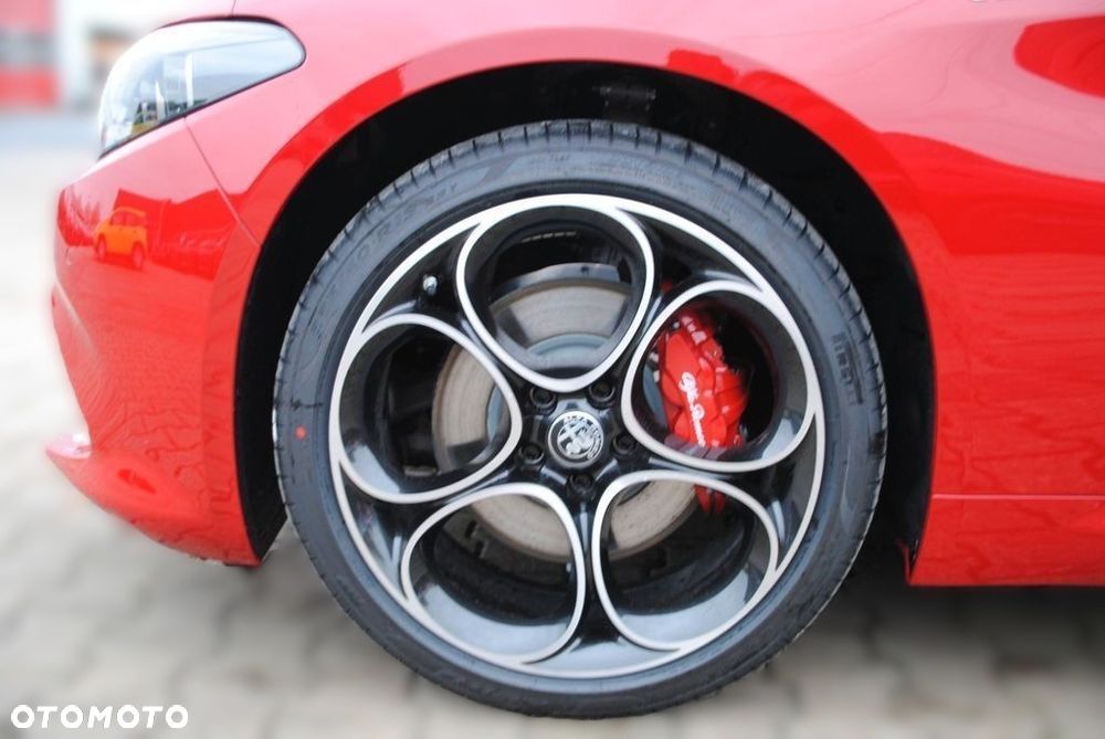 Alfa Romeo Giulia 2.0 Turbo Veloce Q4 - 14