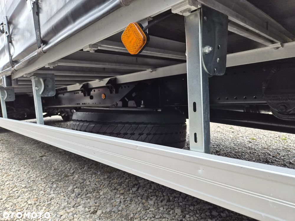 MAN TGL 12.250 KABINA LX DWA LÓŻKA + 23 PALETY - 15