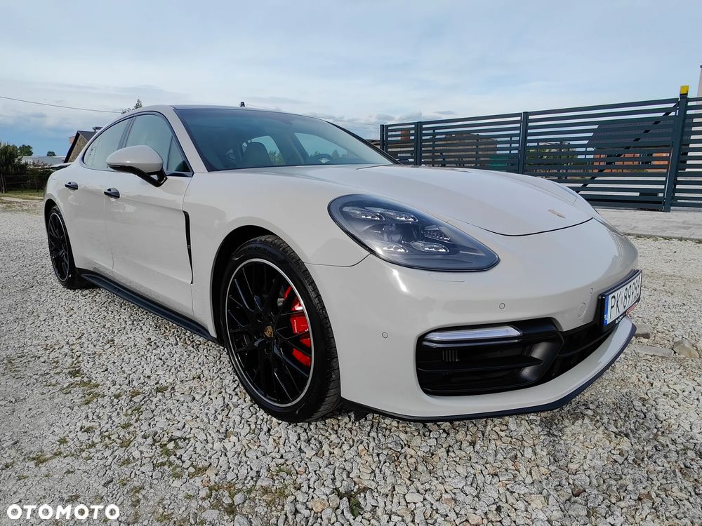 Porsche Panamera GTS - 1