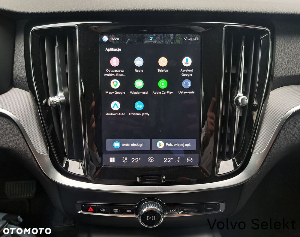 Volvo V60 Cross Country - 21