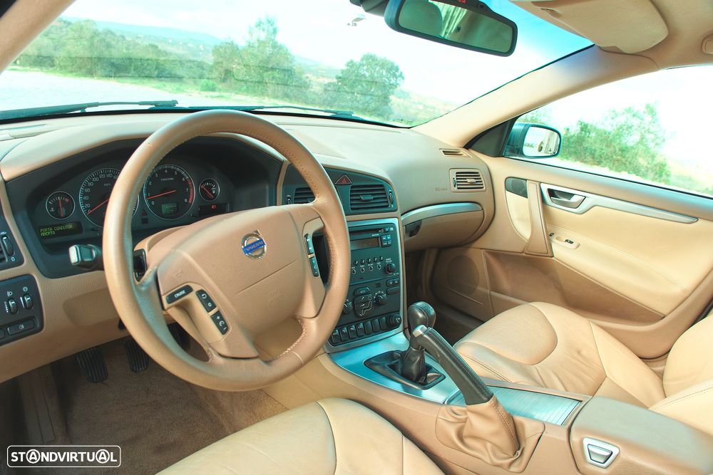 Volvo V70 2.0 T Nivel 2 - 19