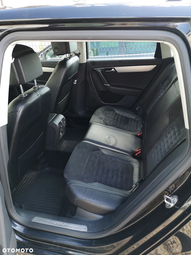 Volkswagen Passat 2.0 TDI Highline DSG - 17